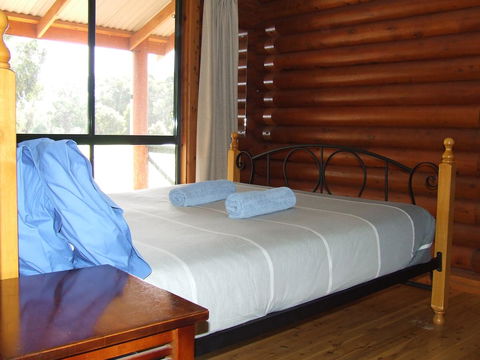 Western KI Caravan Park & Wildlife Reserve - Dentist Find 18
