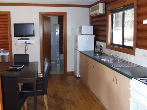 Western KI Caravan Park & Wildlife Reserve - Dentist Find 26
