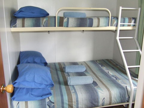 Western KI Caravan Park & Wildlife Reserve - Dentist Find 3