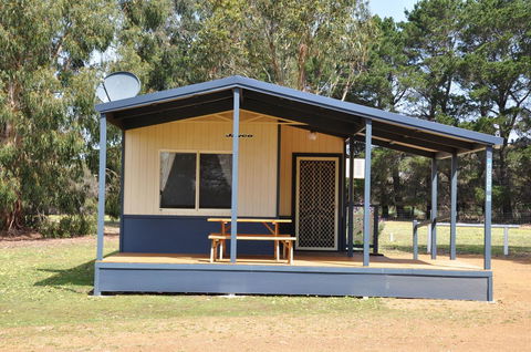 Western KI Caravan Park & Wildlife Reserve - Dentist Find 14