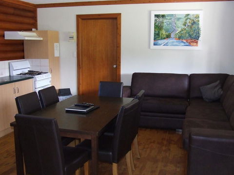 Western KI Caravan Park & Wildlife Reserve - Dentist Find 27