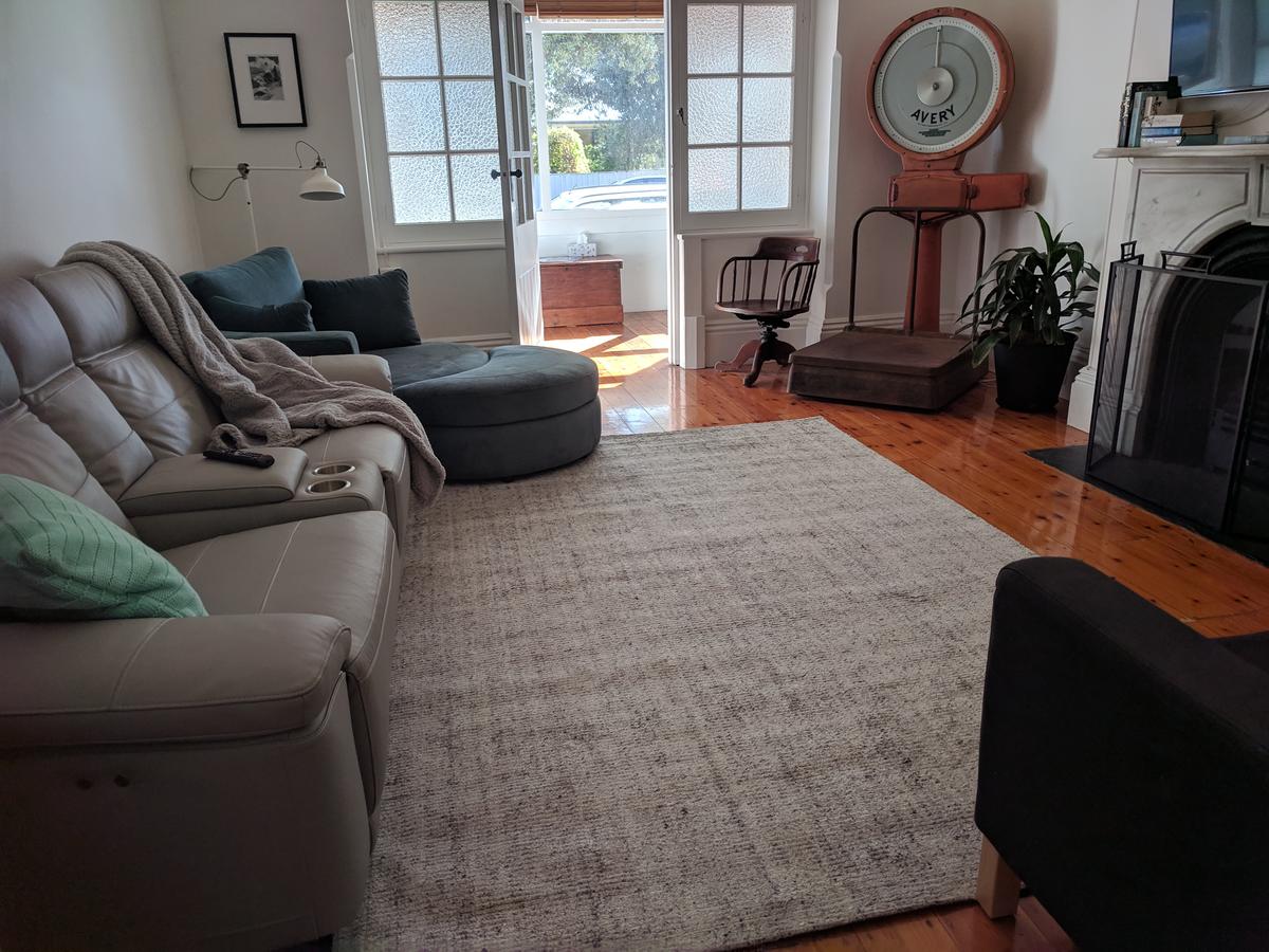 Glenelg 3 Bedroom Apartment