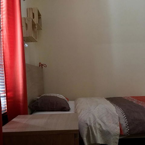 KI Dragonfly Guesthouse - Dentist Search 15