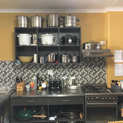 KI Dragonfly Guesthouse - Dentist Search 36