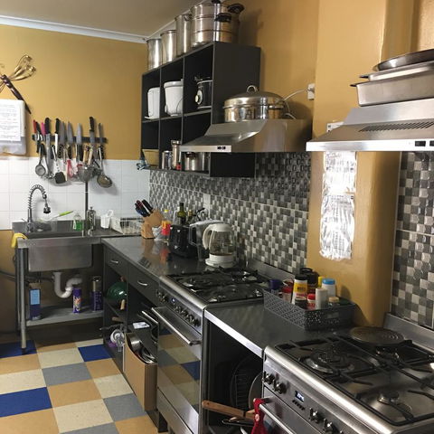 KI Dragonfly Guesthouse - Dentist Search 33