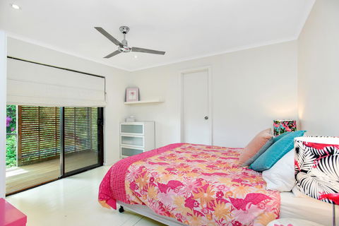 Red Door - Dentist Search 10