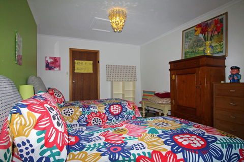 Red Door - Dentist Search 13