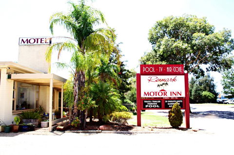 Renmark Motor Inn - Dentist Find 8