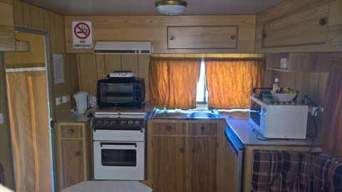 Second Valley Caravan Park - Dentist Find 11