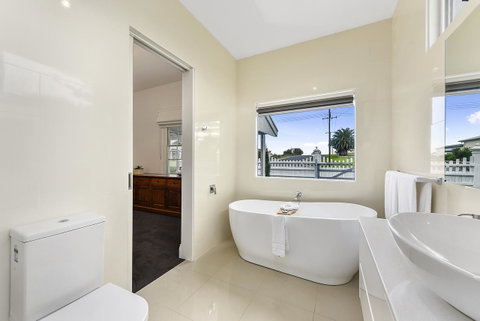 Railway Cottage In Beachport - Dentist Search 3