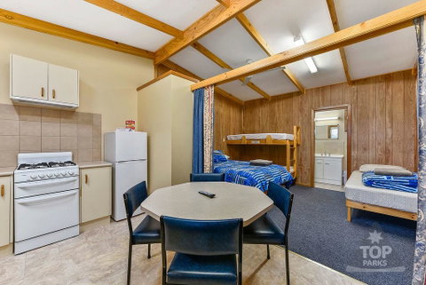 Millicent Hillview Caravan Park - Dentist Search 18