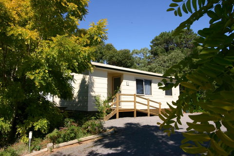 Millicent Hillview Caravan Park - Dentist Search 2