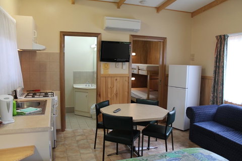 Millicent Hillview Caravan Park - Dentist Search 27