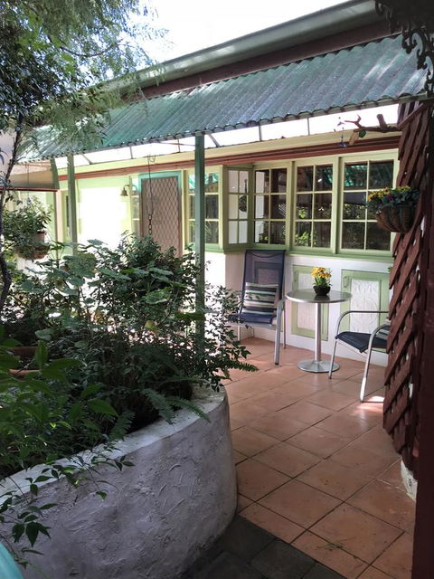 Cosy Nook - Dentist Find 14