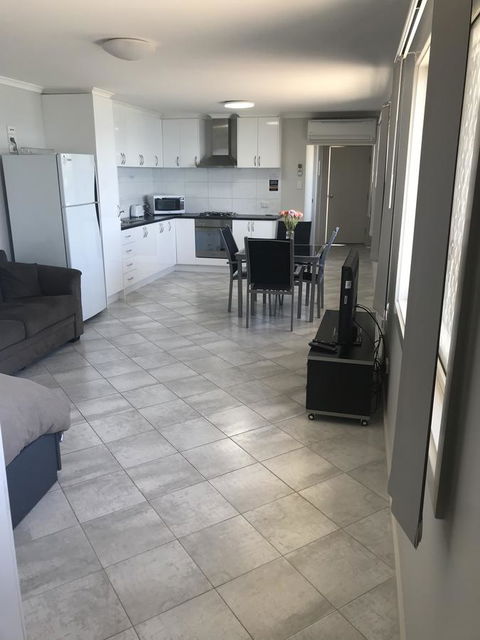 Streaky Bay Beachside & Jetty View Apartments - Dentist Search 4