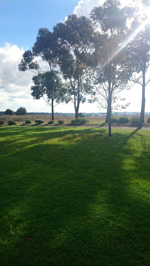 Hilltop Escape - Dentist Search 19