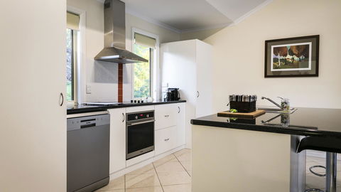 One Tree Bed And Breakfast - Dentist Find 7