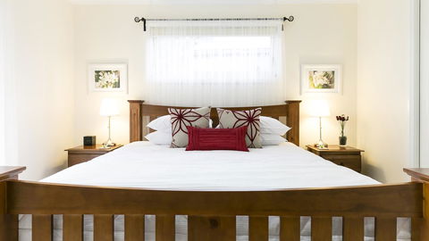 One Tree Bed And Breakfast - Dentist Find 1