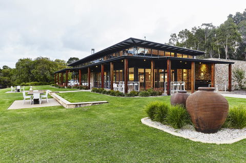 Eight Willows Retreat - Dentist Find 30