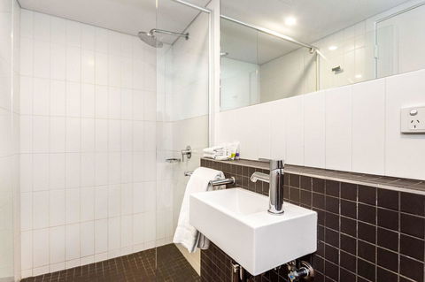 Quality Hotel Lighthouse - Dentist Find 8