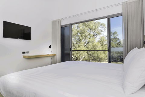 The Colony At Mandoon Estate - Dentist Find 32
