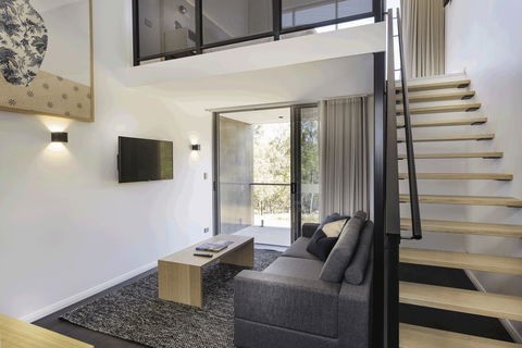 The Colony At Mandoon Estate - Dentist Find 15