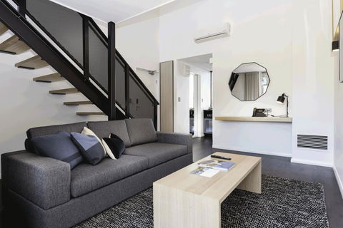 The Colony At Mandoon Estate - Dentist Find 14