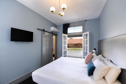 The Stirling Arms Hotel - Dentist Find 6