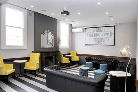 The Stirling Arms Hotel - Dentist Find 17