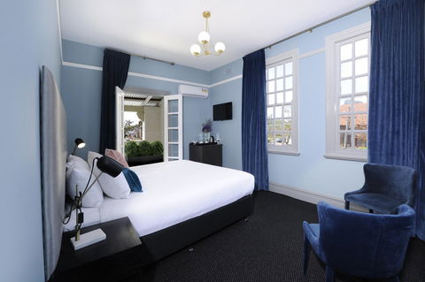 The Stirling Arms Hotel - Dentist Find 11