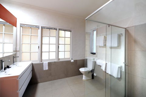 The Stirling Arms Hotel - Dentist Find 29