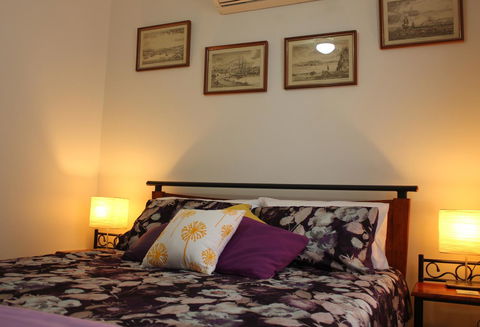 Jacaranda Hideaway Bed & Breakfast - Dentist Find 1