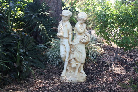 Jacaranda Hideaway Bed & Breakfast - Dentist Find 14
