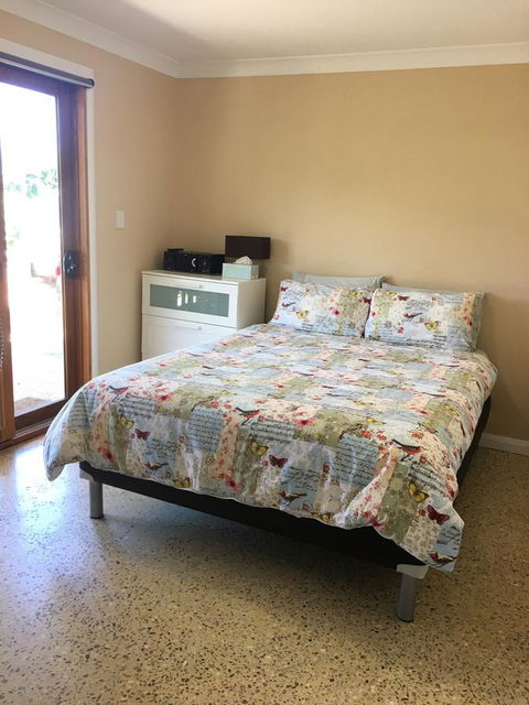 Swan Valley Sisters - Dentist Find 6
