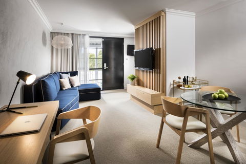 Tradewinds Hotel - Dentists Australia 41