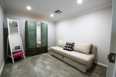 Studio Style Mindarie Marina - Dentist Find 7