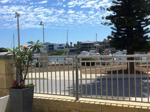 Studio Style Mindarie Marina - Dentist Find 1