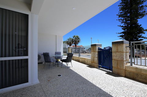 Studio Style Mindarie Marina - Dentist Find 12