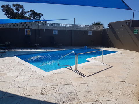 Mandurah Foreshore Motel - Dentist Find 5
