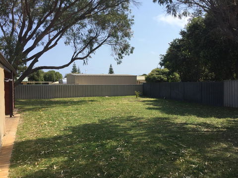 The Bothy Lancelin Family Retreat - Dentist Find 2