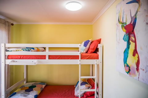 The Bothy Lancelin Family Retreat - Dentist Find 17