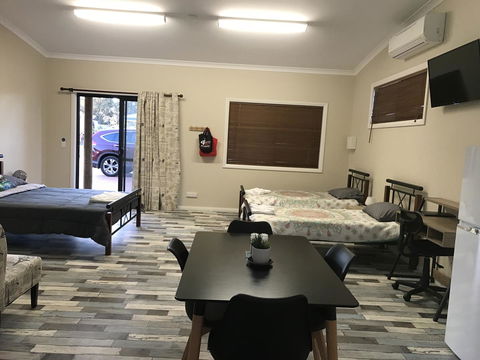 Sabai Accommodation - Dentists Australia 8