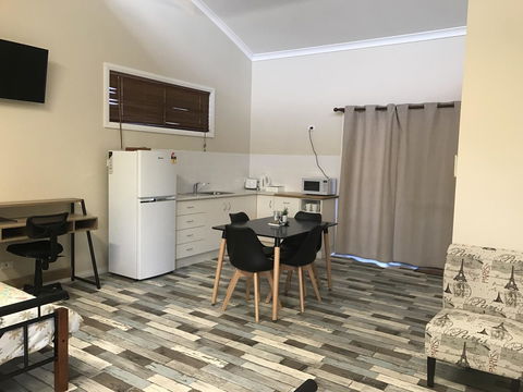 Sabai Accommodation - Dentists Australia 12