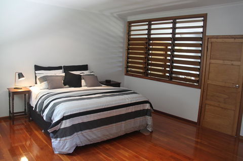 Beach House On Fox - Dentists Australia 2