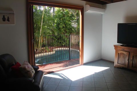 Beach House On Fox - Dentists Australia 26