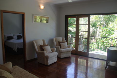Beach House On Fox - Dentists Australia 20