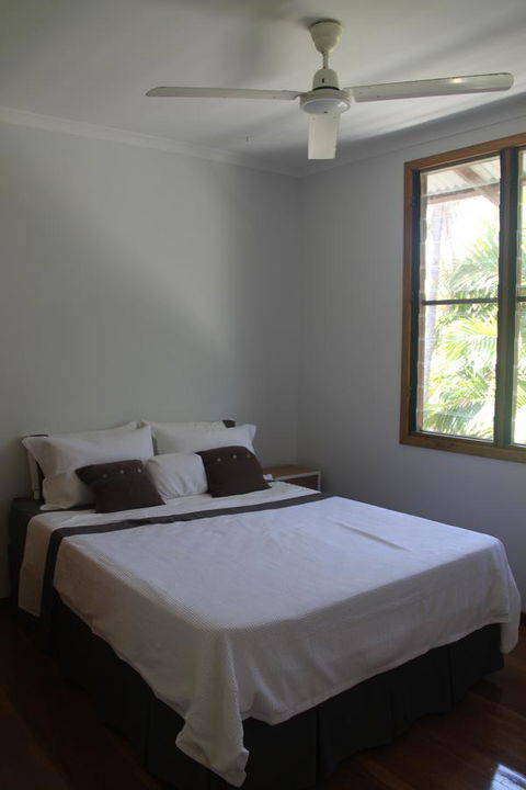 Beach House On Fox - Dentists Australia 8