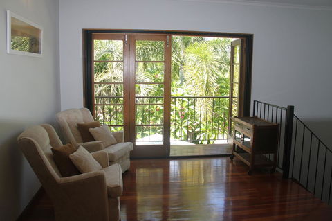 Beach House On Fox - Dentists Australia 19
