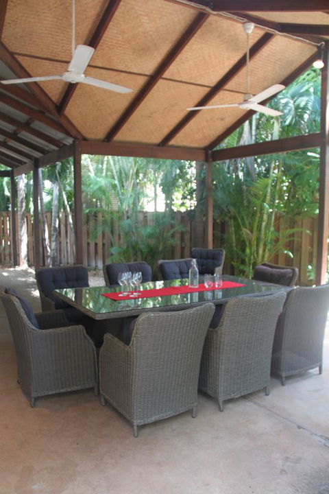 Beach House On Fox - Dentists Australia 21