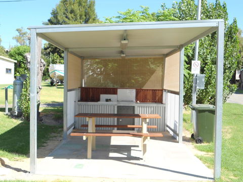 Belvedere Caravan Park - Dentist Find 44